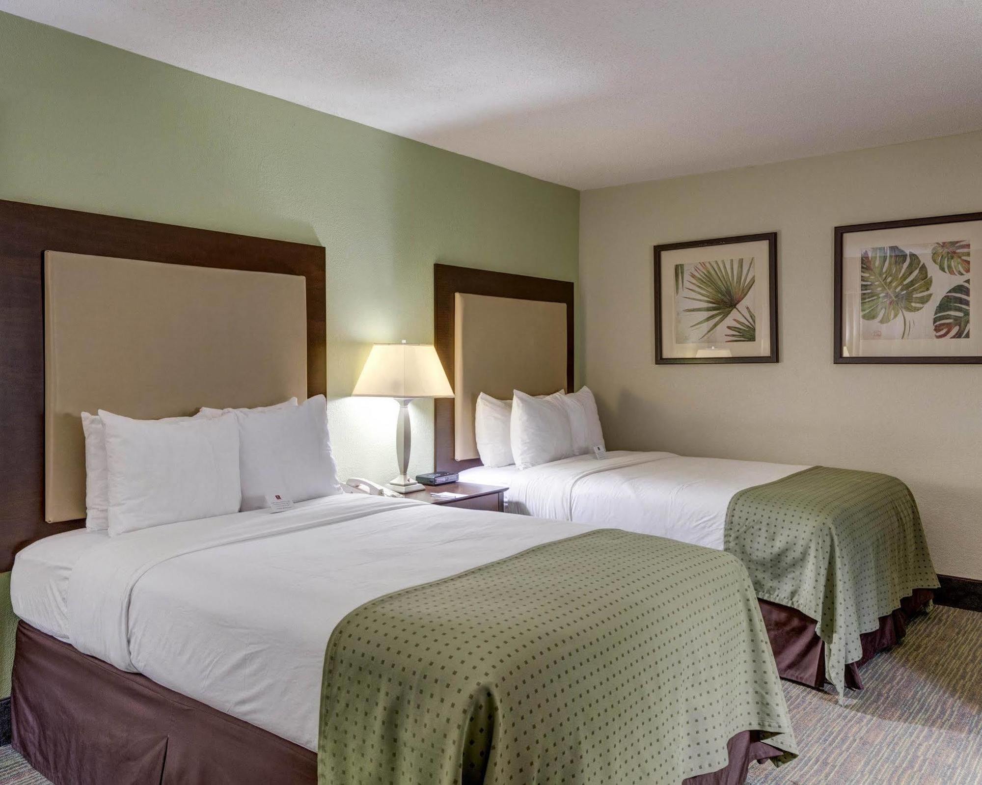 Clarion Inn & Suites Conference Center Covington Eksteriør billede